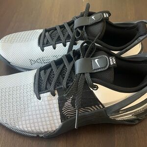 Nike Womens Metcon CrossFit Training Sneakers Shoes NEW